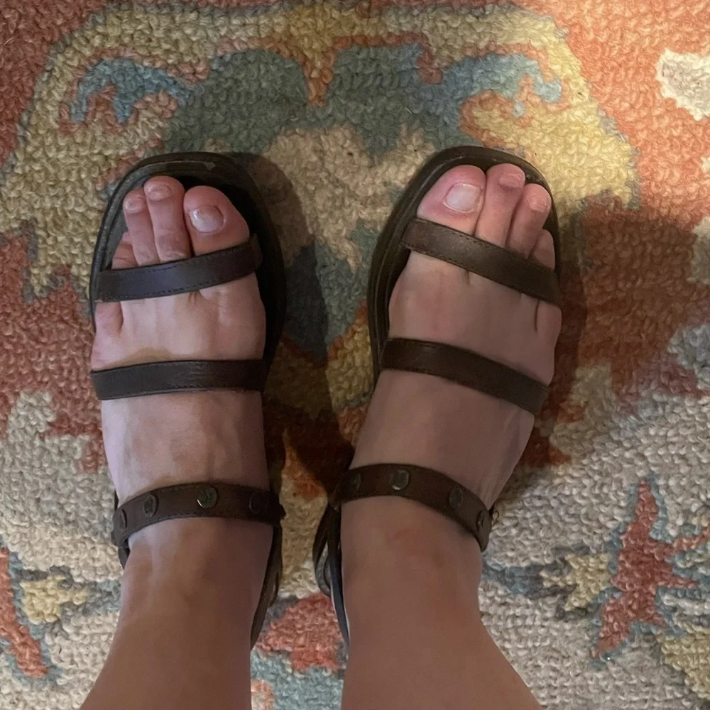 Dkny sandals - Picture 9 of 14